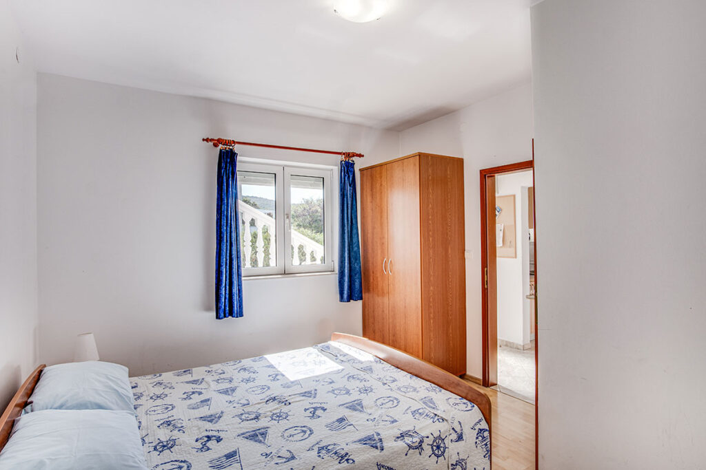Apartment 3 - Bedroom 2