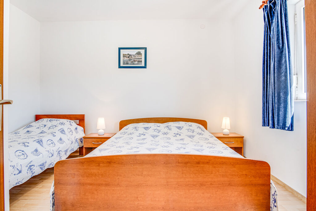 Apartment 3 - Bedroom 2