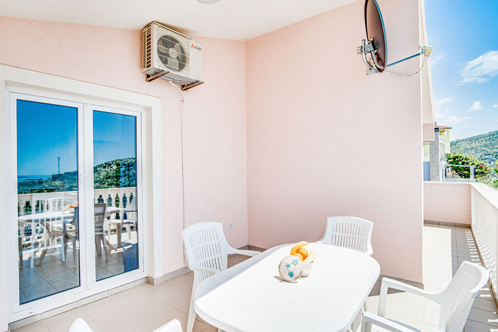 Apartment 4 - Terrace